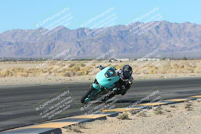 media/Jan-10-2025-CVMA Friday Practice (Fri) [[489e0da257]]/Group 4 and Trackday/Session 2 (Turn 4 Inside)/